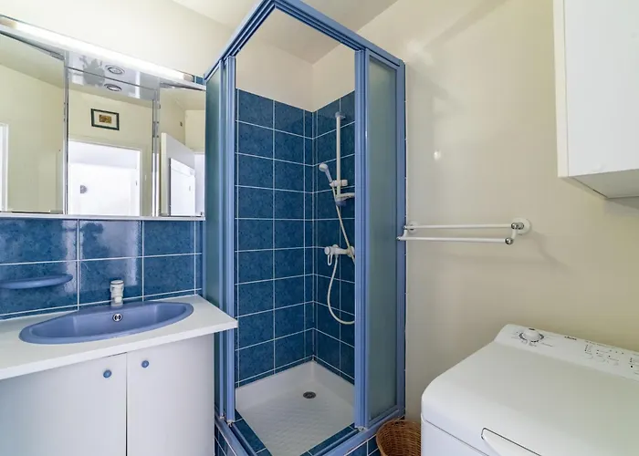 Les Pescadieres-3 By Interhome Apartament Le Lavandou