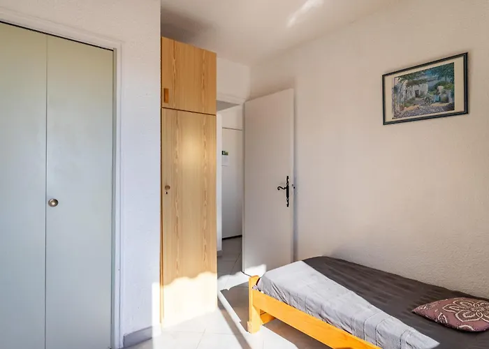 Les Pescadieres-3 By Interhome Apartament