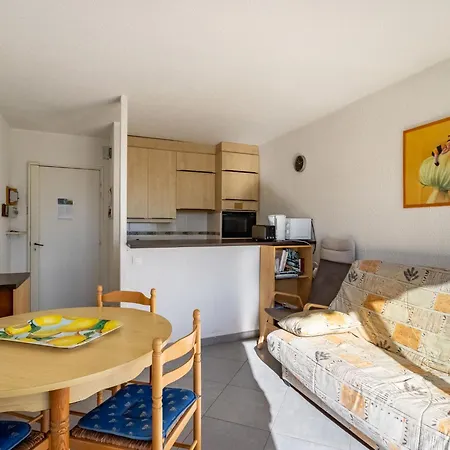 דירה Les Pescadieres-3 By Interhome לה לבאנדו